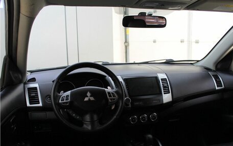 Mitsubishi Outlander III рестайлинг 3, 2011 год, 1 299 000 рублей, 12 фотография
