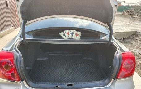 Toyota Avensis III рестайлинг, 2003 год, 760 000 рублей, 9 фотография