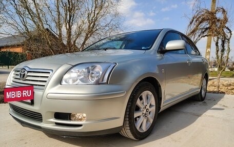 Toyota Avensis III рестайлинг, 2003 год, 760 000 рублей, 2 фотография