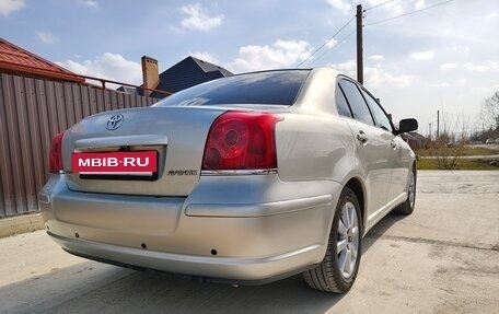 Toyota Avensis III рестайлинг, 2003 год, 760 000 рублей, 5 фотография