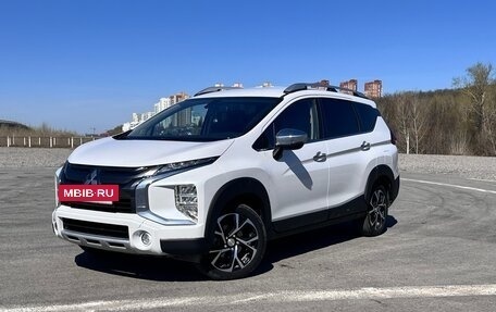 Mitsubishi Xpander, 2022 год, 2 250 000 рублей, 2 фотография