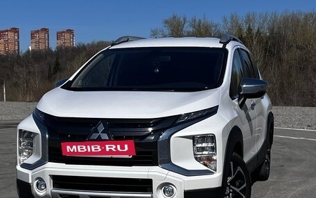 Mitsubishi Xpander, 2022 год, 2 250 000 рублей, 4 фотография