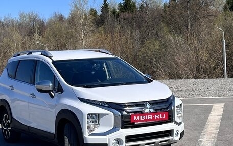 Mitsubishi Xpander, 2022 год, 2 250 000 рублей, 11 фотография