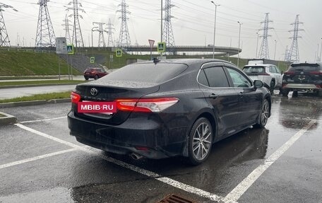 Toyota Camry, 2021 год, 3 300 000 рублей, 4 фотография