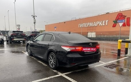 Toyota Camry, 2021 год, 3 300 000 рублей, 5 фотография