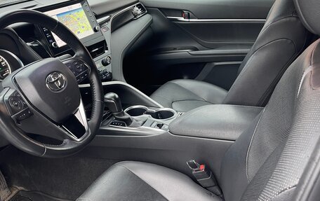 Toyota Camry, 2021 год, 3 300 000 рублей, 8 фотография