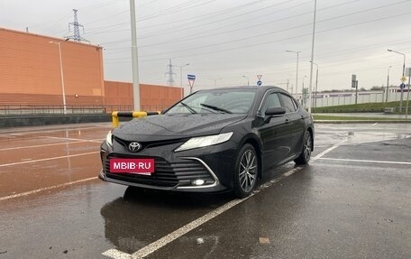 Toyota Camry, 2021 год, 3 300 000 рублей, 7 фотография