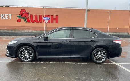 Toyota Camry, 2021 год, 3 300 000 рублей, 6 фотография