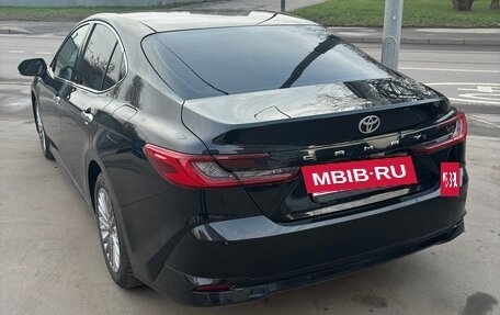 Toyota Camry, 2024 год, 3 450 000 рублей, 5 фотография