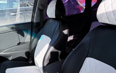 Hyundai Solaris II рестайлинг, 2015 год, 1 100 000 рублей, 5 фотография