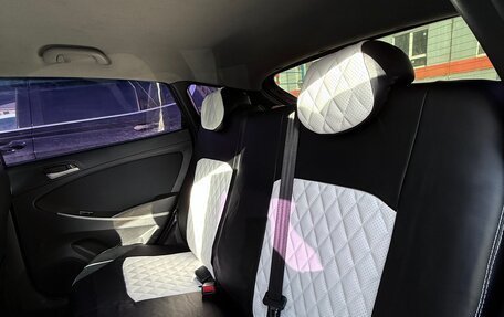 Hyundai Solaris II рестайлинг, 2015 год, 1 100 000 рублей, 4 фотография