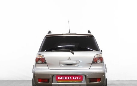 Mitsubishi Outlander III рестайлинг 3, 2005 год, 949 000 рублей, 6 фотография