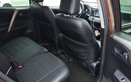 Toyota RAV4, 2017 год, 2 100 000 рублей, 8 фотография