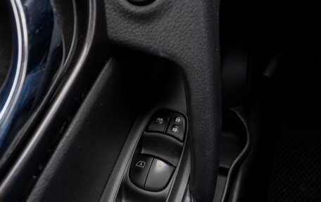 Nissan X-Trail, 2019 год, 2 099 000 рублей, 21 фотография