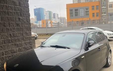 BMW 1 серия, 2006 год, 800 000 рублей, 6 фотография