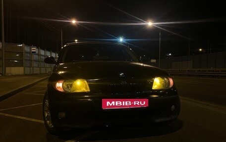 BMW 1 серия, 2006 год, 800 000 рублей, 7 фотография