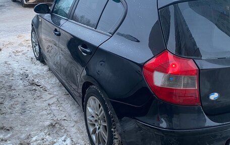 BMW 1 серия, 2006 год, 800 000 рублей, 17 фотография