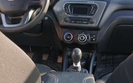 KIA Rio III рестайлинг, 2013 год, 720 000 рублей, 2 фотография