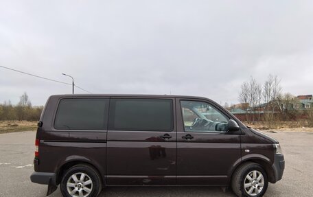 Volkswagen Caravelle T5, 2013 год, 1 650 000 рублей, 4 фотография