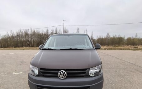 Volkswagen Caravelle T5, 2013 год, 1 650 000 рублей, 3 фотография