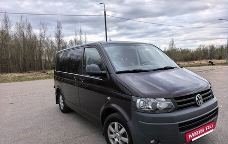 Volkswagen Caravelle T5, 2013 год, 1 650 000 рублей, 8 фотография
