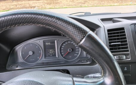 Volkswagen Caravelle T5, 2013 год, 1 650 000 рублей, 15 фотография