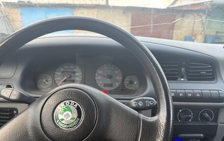 Skoda Felicia I рестайлинг, 1998 год, 107 500 рублей, 9 фотография