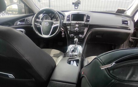 Opel Insignia II рестайлинг, 2011 год, 700 000 рублей, 12 фотография