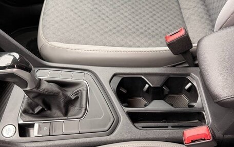 Volkswagen Taos, 2021 год, 2 440 000 рублей, 10 фотография