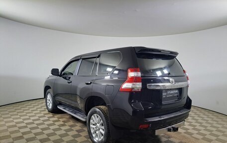 Toyota Land Cruiser Prado 150 рестайлинг 2, 2015 год, 3 630 000 рублей, 7 фотография