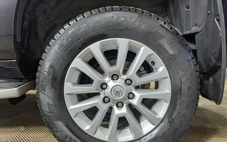 Toyota Land Cruiser Prado 150 рестайлинг 2, 2015 год, 3 630 000 рублей, 18 фотография