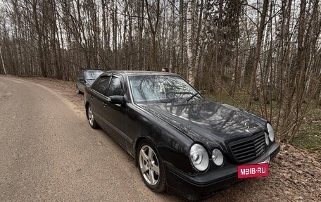 Mercedes-Benz E-Класс, 2001 год, 380 000 рублей, 2 фотография