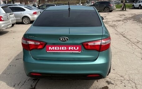 KIA Rio III рестайлинг, 2014 год, 850 000 рублей, 2 фотография