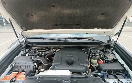 Toyota Land Cruiser Prado 150 рестайлинг 2, 2022 год, 7 350 000 рублей, 17 фотография