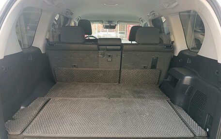 Toyota Land Cruiser Prado 150 рестайлинг 2, 2022 год, 7 350 000 рублей, 15 фотография