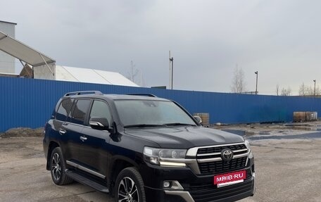 Toyota Land Cruiser 200, 2020 год, 8 500 000 рублей, 4 фотография