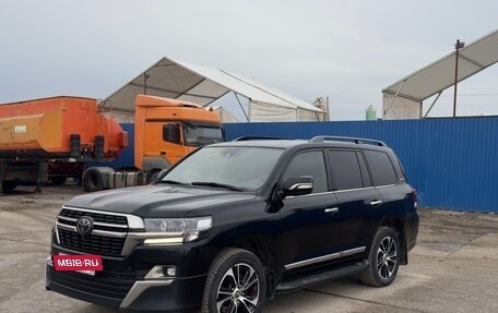 Toyota Land Cruiser 200, 2020 год, 8 500 000 рублей, 3 фотография