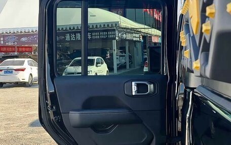 Jeep Gladiator, 2022 год, 9 800 000 рублей, 14 фотография