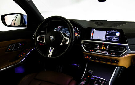 BMW 3 серия, 2019 год, 2 999 700 рублей, 19 фотография