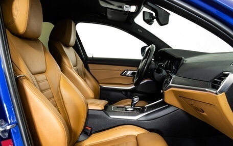 BMW 3 серия, 2019 год, 2 999 700 рублей, 26 фотография