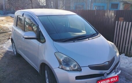 Toyota Ractis I, 2009 год, 715 000 рублей, 3 фотография