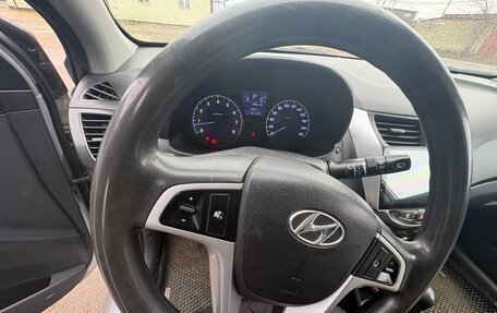 Hyundai Solaris II рестайлинг, 2013 год, 630 000 рублей, 1 фотография