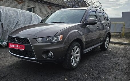 Mitsubishi Outlander III рестайлинг 3, 2010 год, 1 150 000 рублей, 1 фотография