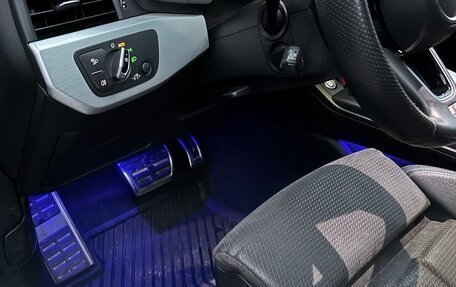 Audi A4, 2017 год, 2 890 000 рублей, 4 фотография