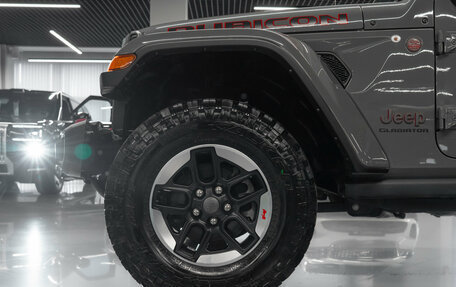 Jeep Gladiator, 2021 год, 6 700 000 рублей, 26 фотография