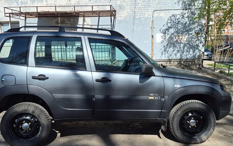 Chevrolet Niva I рестайлинг, 2016 год, 580 000 рублей, 2 фотография