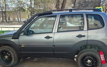 Chevrolet Niva I рестайлинг, 2016 год, 580 000 рублей, 3 фотография