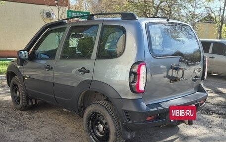 Chevrolet Niva I рестайлинг, 2016 год, 580 000 рублей, 4 фотография