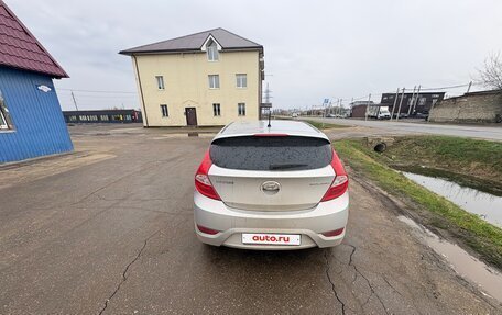 Hyundai Solaris II рестайлинг, 2013 год, 630 000 рублей, 2 фотография