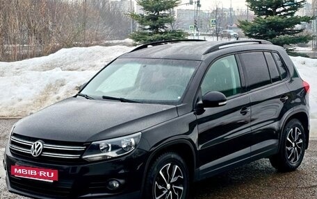 Volkswagen Tiguan I, 2015 год, 1 450 000 рублей, 2 фотография
